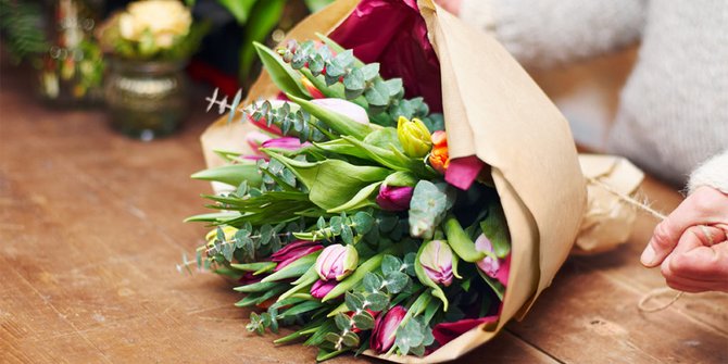 6 Tips  Agar  Bunga  Buket Tetap  Segar  dan Merekah 