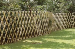 Cara Membuat Pagar  Bambu Untuk Kebun  yang Murah tapi Indah 